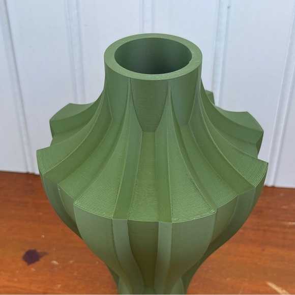 Modern 3D Printed Vase, The Novak Vase, Flower Vase, Dried Flowers - Picture 3 of 8
